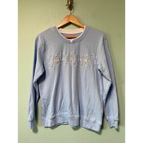 Holiday Traditions Women’s Blue and White Snowflake Sweater Size Large - Picture 1 of 6